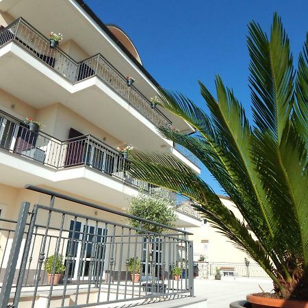Studio Apartment "Brigita",Parking With Gate Rijeka Exterior photo