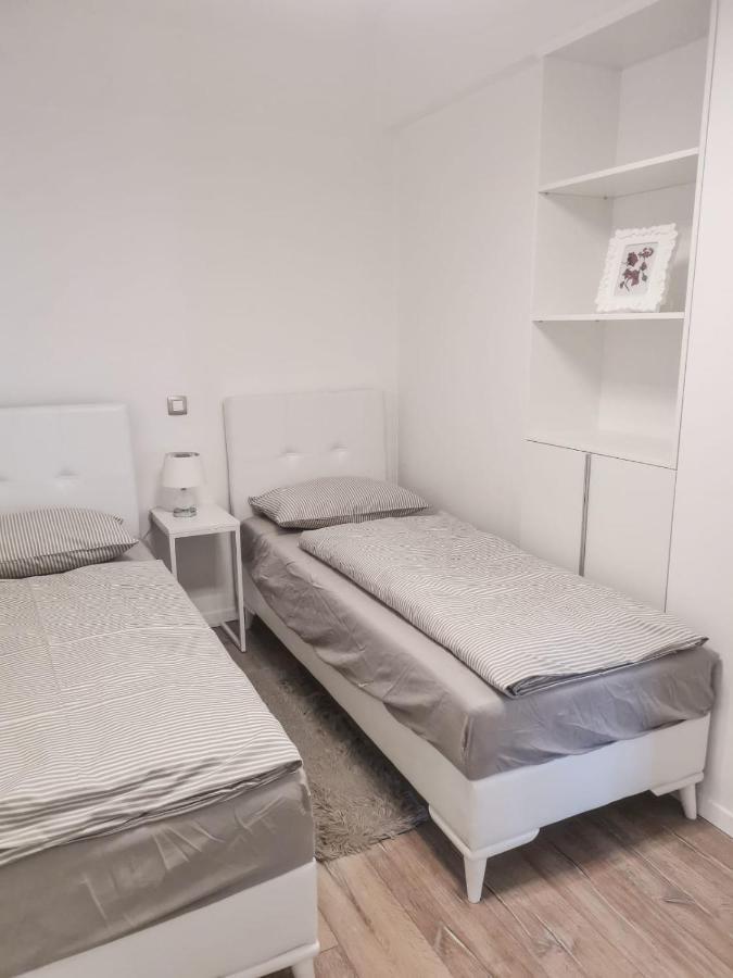 Studio Apartment "Brigita",Parking With Gate Rijeka Exterior photo