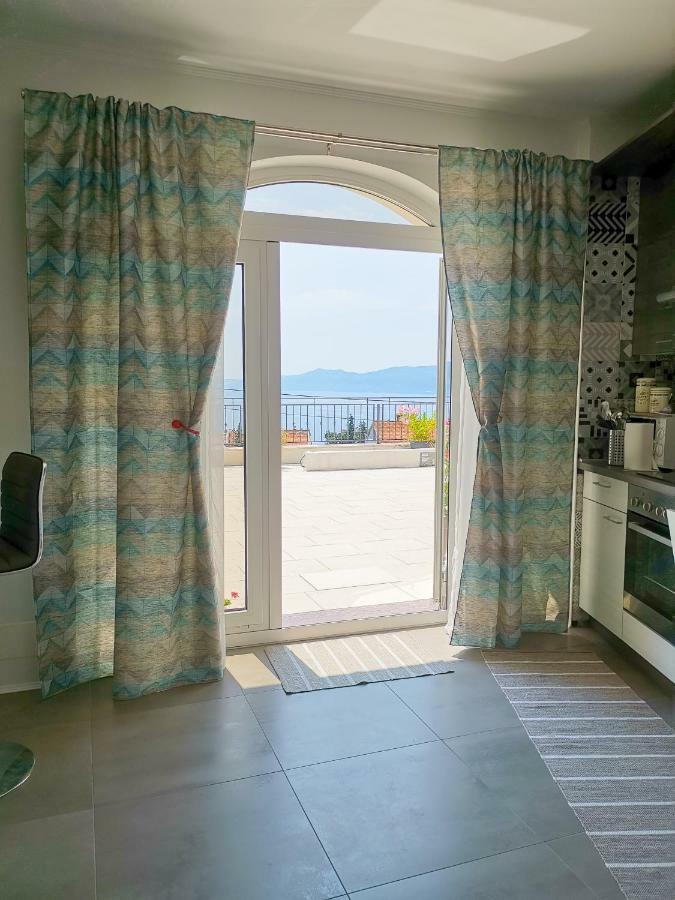 Studio Apartment "Brigita",Parking With Gate Rijeka Exterior photo