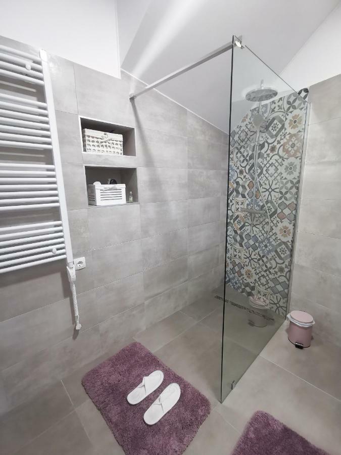Studio Apartment "Brigita",Parking With Gate Rijeka Exterior photo